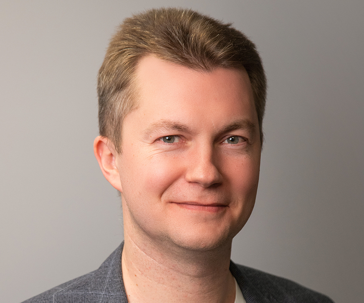 Антон Савельев