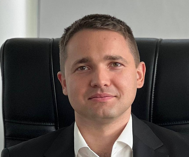 Олег Чеботнов